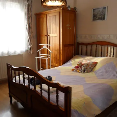 Chambre Chez L'Habitant Privatunterkunft Louvres